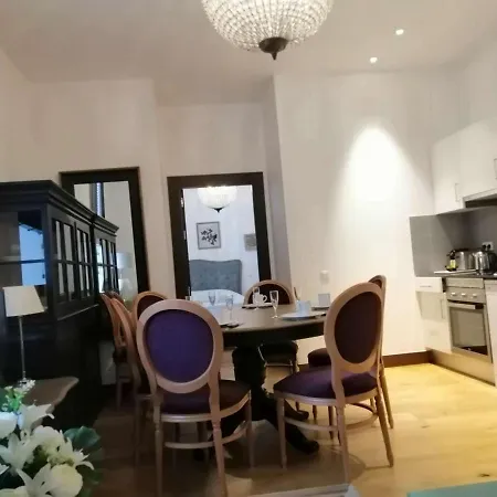 Apartman Rochefort, 3 Pieces, 6 Personnes - Fr-1-246b-461