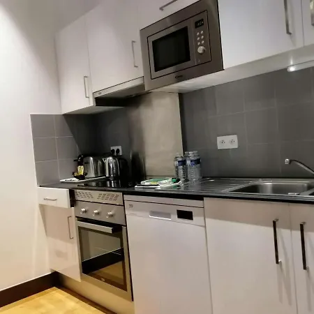 Rochefort, 3 Pieces, 6 Personnes - Fr-1-246b-461 Apartman *